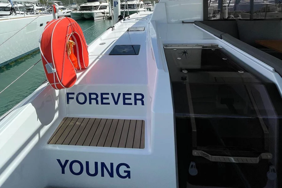 Fountaine Pajot - Tanna 47 - 5 + 1 cab. (Knotty Cat (Forever Young))  - 2