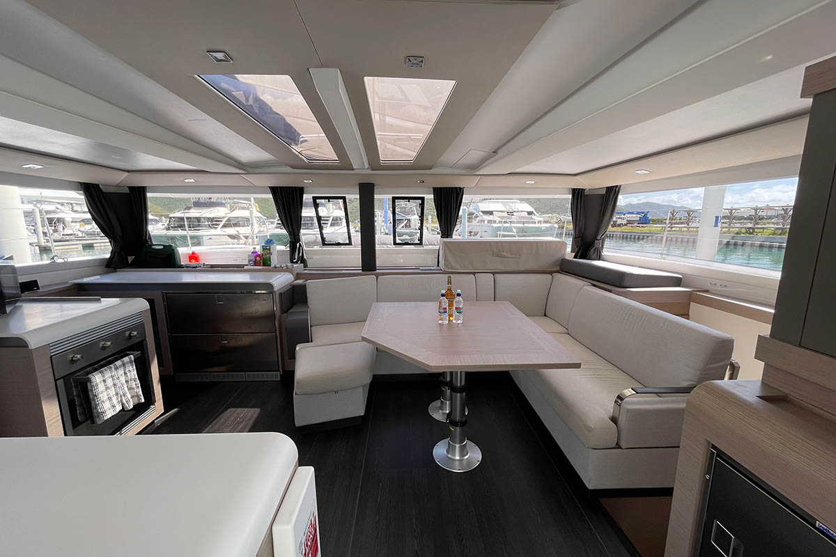 Photo #11 - Fountaine Pajot Tanna 47 - 5 + 1 cab. (Knotty Cat (Forever Young)) in Nanny Cay - 34692