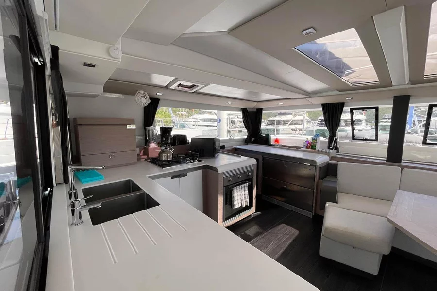 Fountaine Pajot - Tanna 47 - 5 + 1 cab. (Knotty Cat (Forever Young))  - 19