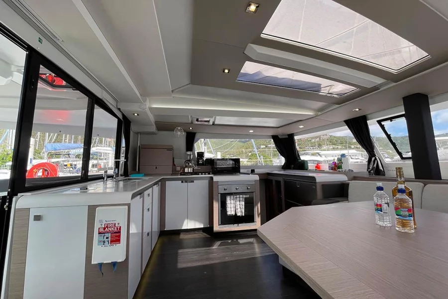 Fountaine Pajot - Tanna 47 - 5 + 1 cab. (Knotty Cat (Forever Young))  - 16