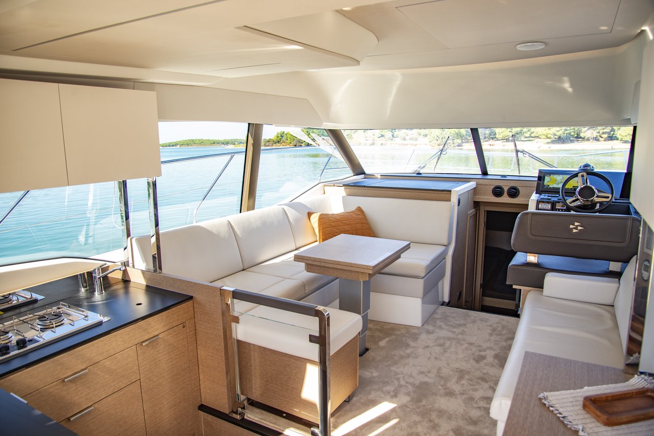 Photo #9 - Prestige 420 Fly (NN) en Medulin - 34710
