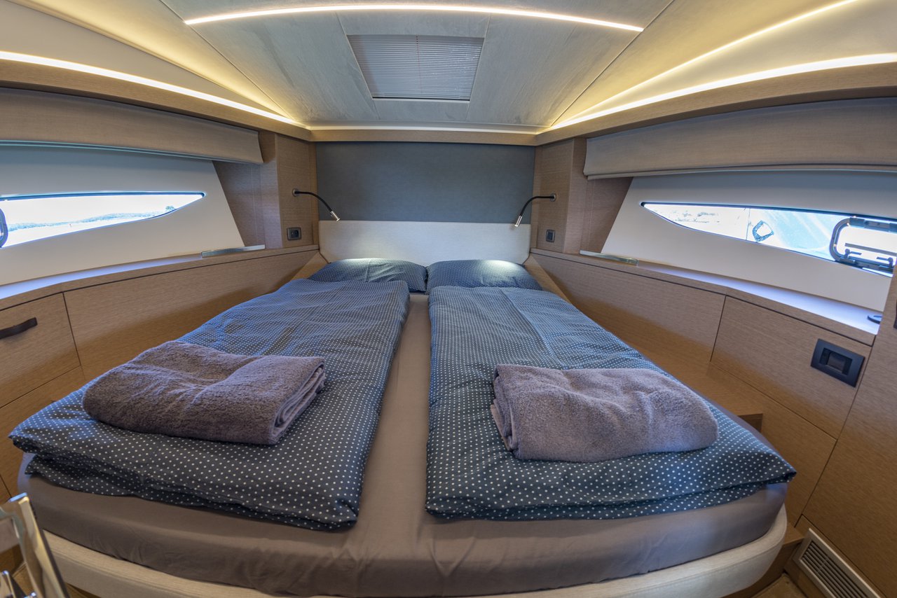 Photo #15 - Prestige 420 Fly (NN) en Medulin - 34710