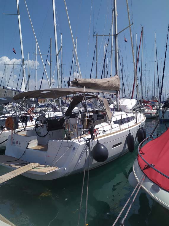Photo #6 - Sun Odyssey 389 (živjelli) in Trogir - 34713