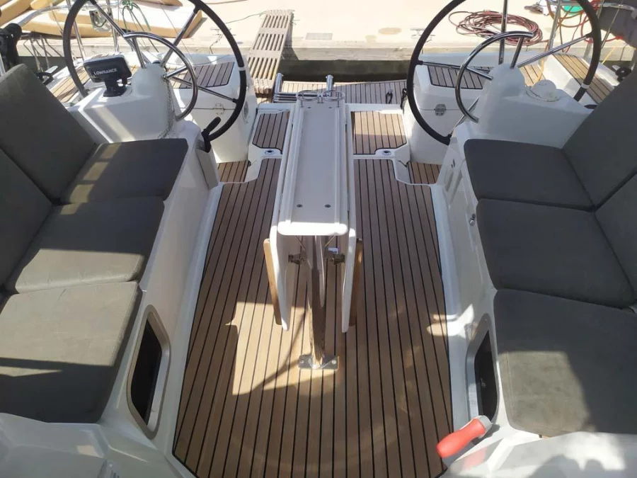 Sun Odyssey 389 (živjelli)  - 7