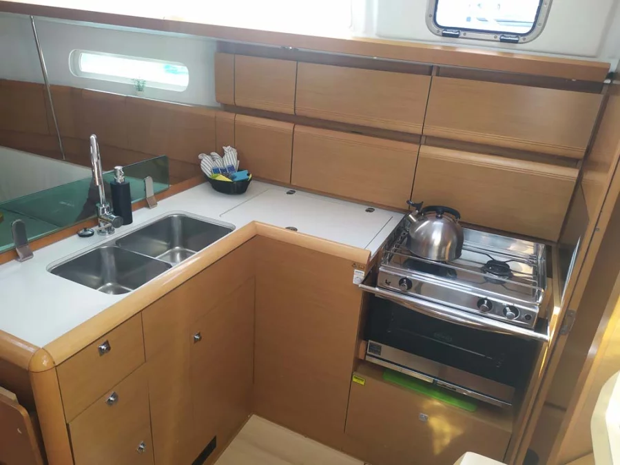 Sun Odyssey 389 (živjelli)  - 10