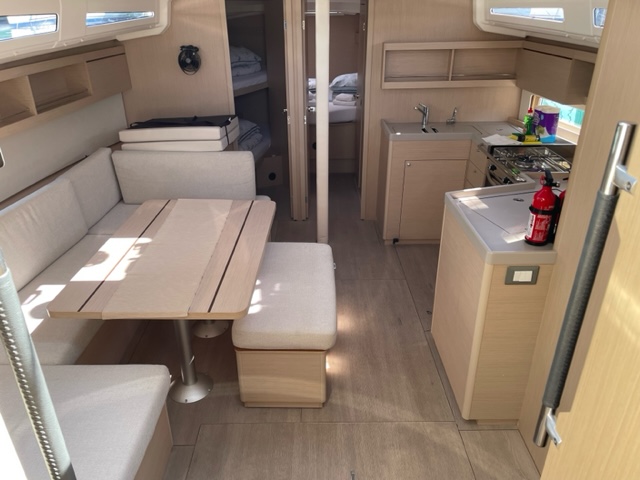 Photo #16 - Oceanis 40.1 (Enjoy) in Trogir - 34720