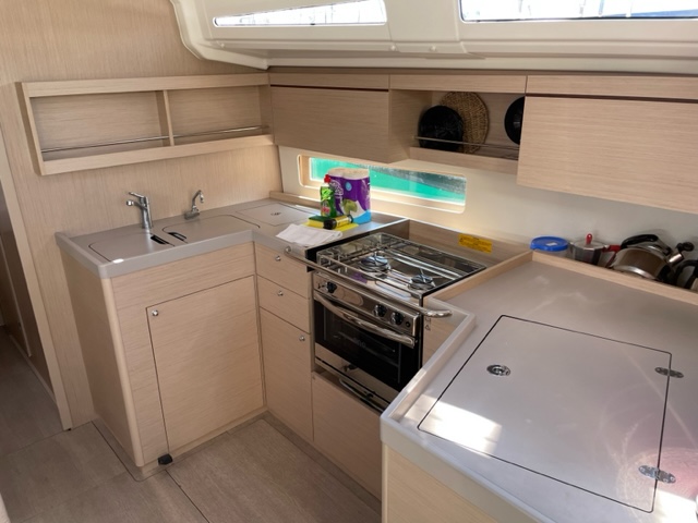 Photo #19 - Oceanis 40.1 (Enjoy) in Trogir - 34720