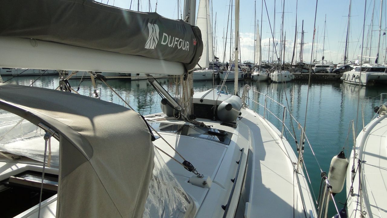 Photo #4 - Dufour 470 - 4 + 1 cab. (GAIA II) en Athènes - 34733