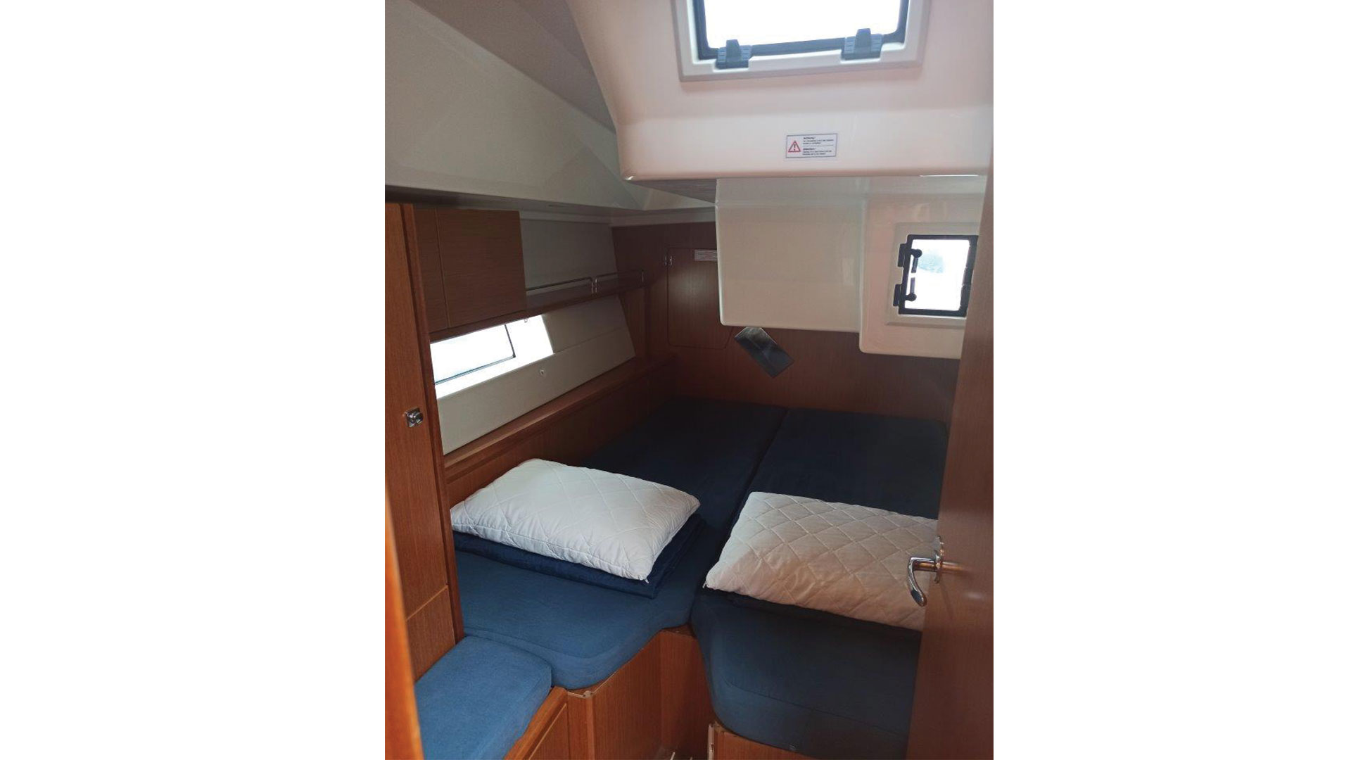 Photo #9 - Bavaria C45 - 4 cab. (Nutmeg) in Lefkada - 34736