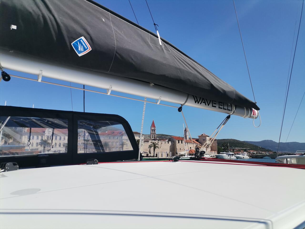 Photo #8 - Lagoon 40 - 4 + 2 cab (Wave elli) in Trogir - 34758