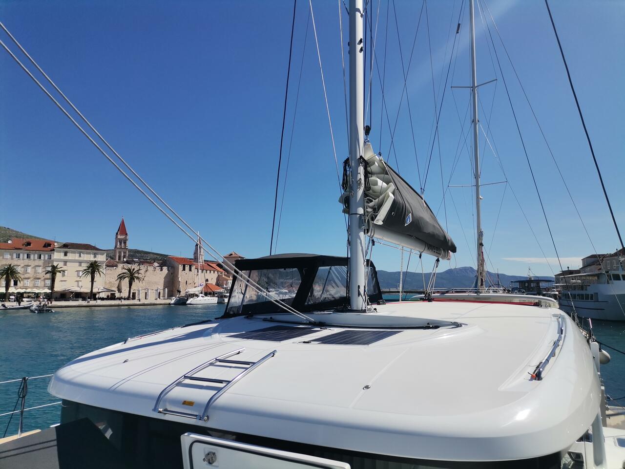 Photo #11 - Lagoon 40 - 4 + 2 cab (Wave elli) in Trogir - 34758