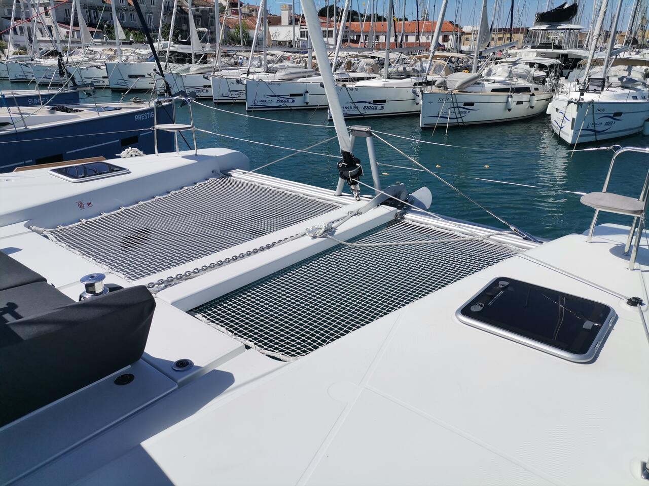 Photo #13 - Lagoon 40 - 4 + 2 cab (Wave elli) in Trogir - 34758