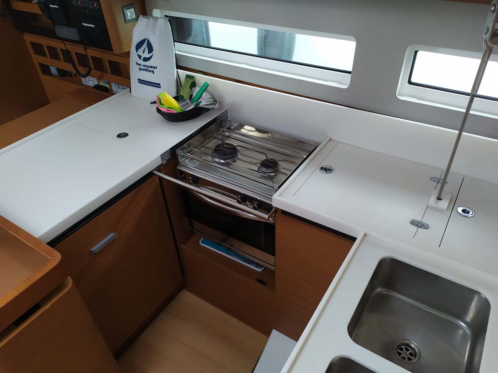 Photo #12 - Sun Odyssey 440 (Uccelli) in Trogir - 34760