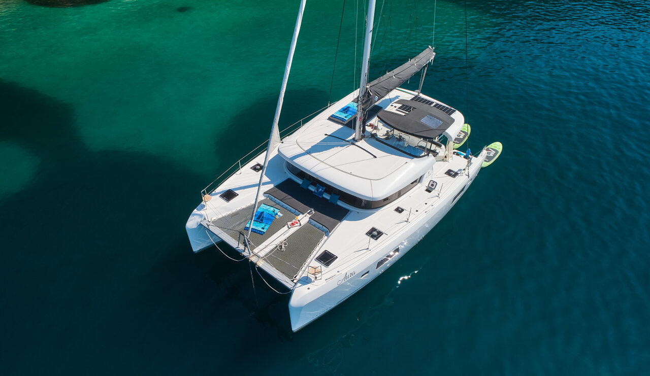 Photo #5 - Lagoon 42 - 3 + 1 cab. (Aura) in Split - 34777