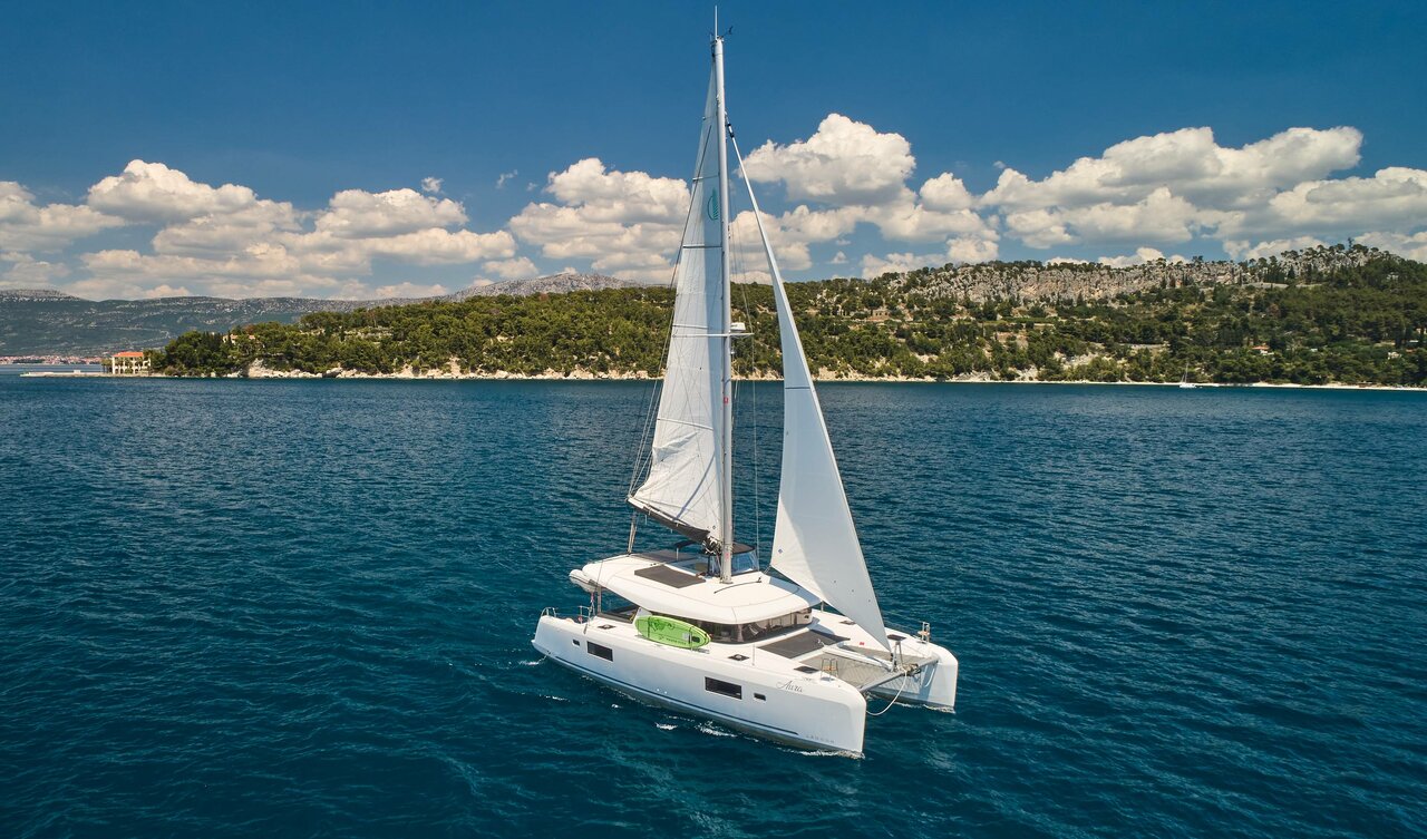 Photo #7 - Lagoon 42 - 3 + 1 cab. (Aura) in Split - 34777