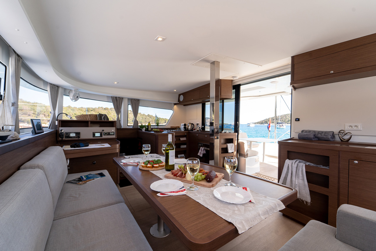 Photo #18 - Lagoon 42 - 3 + 2 cab. (Serenity) in Sibenik - 34792