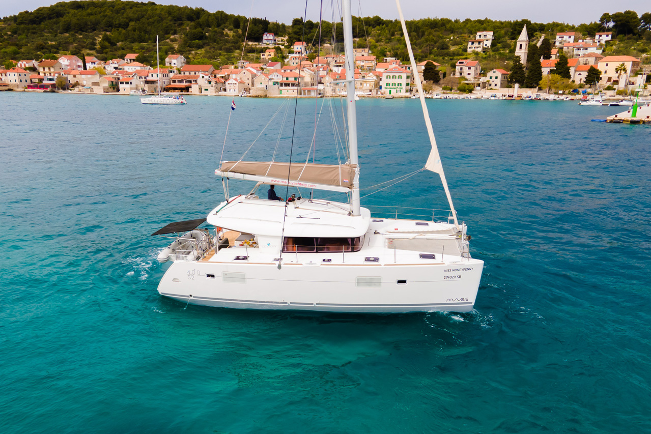 Photo #4 - Lagoon 400 S2 - 4 + 2 cab. (Miss Moneypenny) en Sibenik - 34795