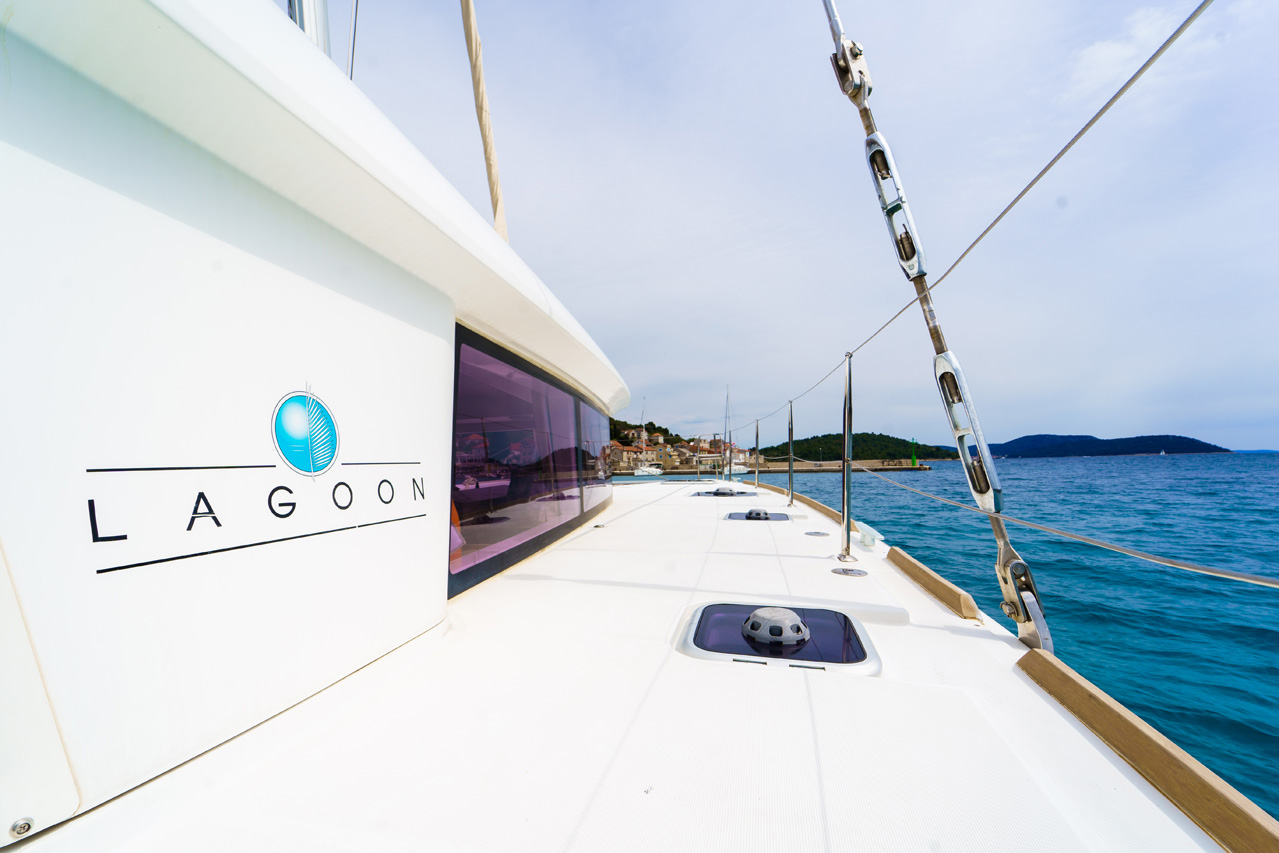 Photo #12 - Lagoon 400 S2 - 4 + 2 cab. (Miss Moneypenny) en Sibenik - 34795
