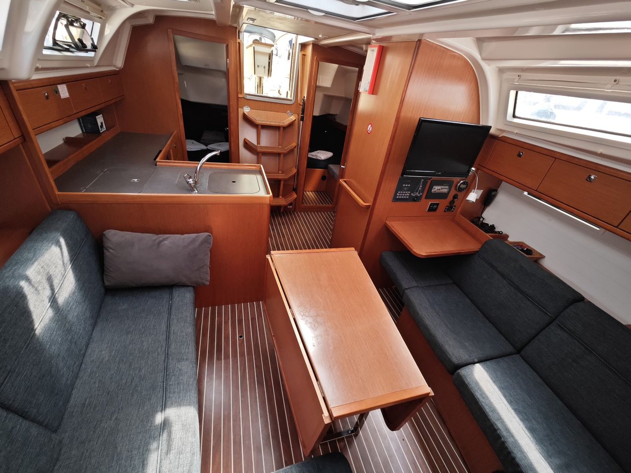 Photo #10 - Bavaria Cruiser 37 - 3 cab. (Almira) en Fethiye - 34806