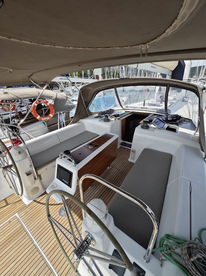 Photo #7 - Dufour 450 GL (Grace) in Fethiye - 34819