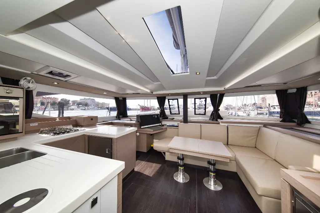 Photo #13 - Fountaine Pajot Astrea 42 - 4 + 2 cab. (PRESTIGE) in Zadar - 34927