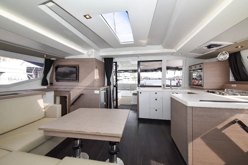 Photo #17 - Fountaine Pajot Astrea 42 - 4 + 2 cab. (PRESTIGE) in Zadar - 34927