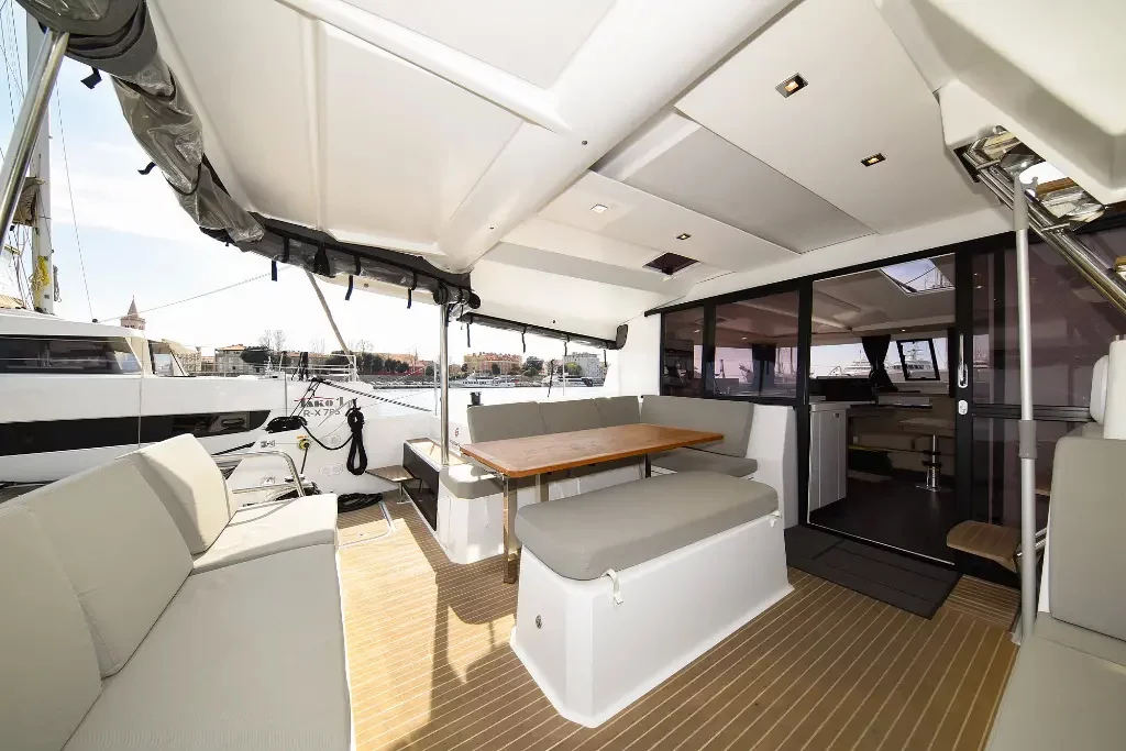 Fountaine Pajot Astrea 42 - 4 + 2 cab. (PRESTIGE)  - 18