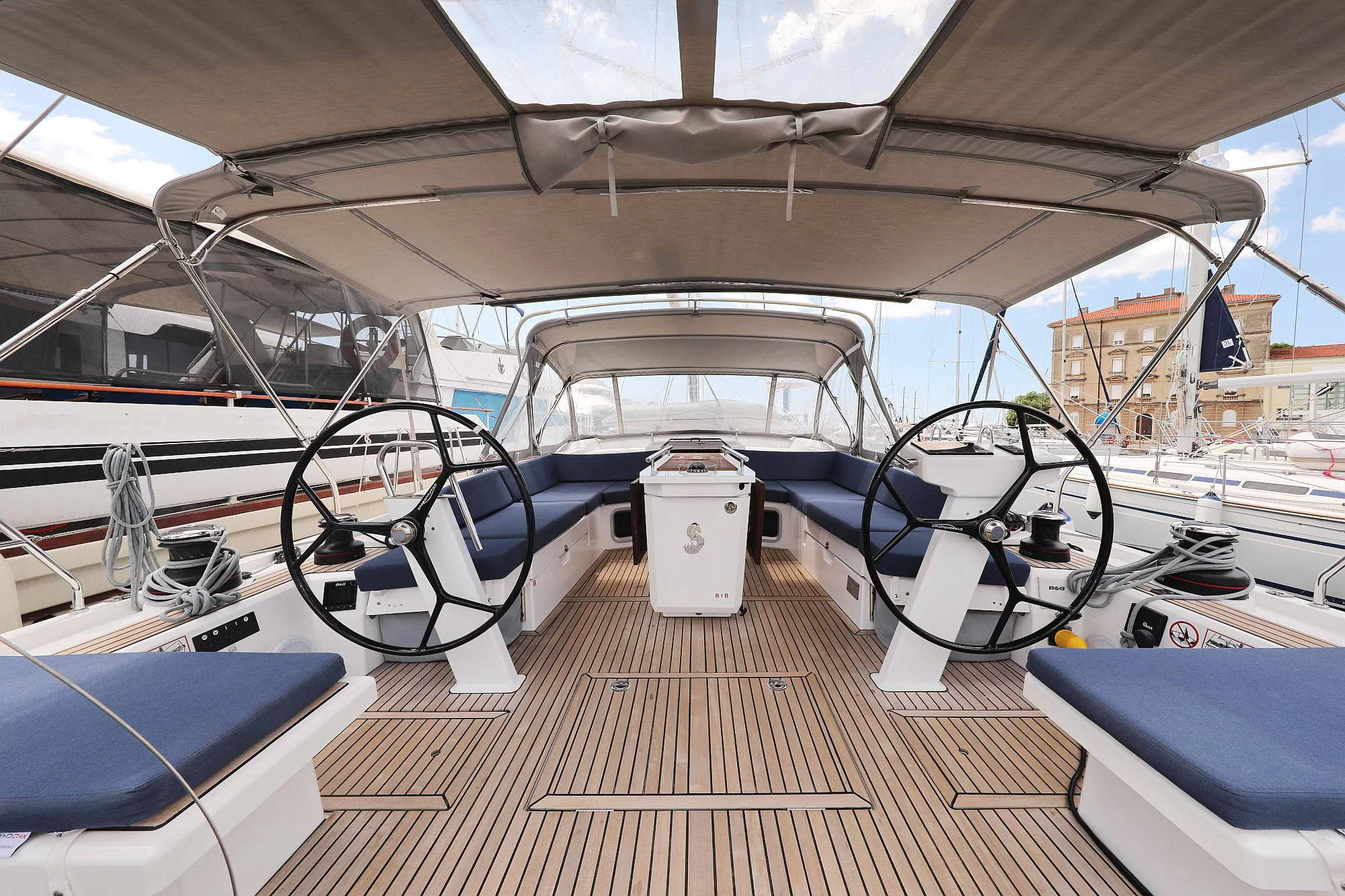 Oceanis 51.1 - 5 + 1 cab. (ECONOMY)  - 5