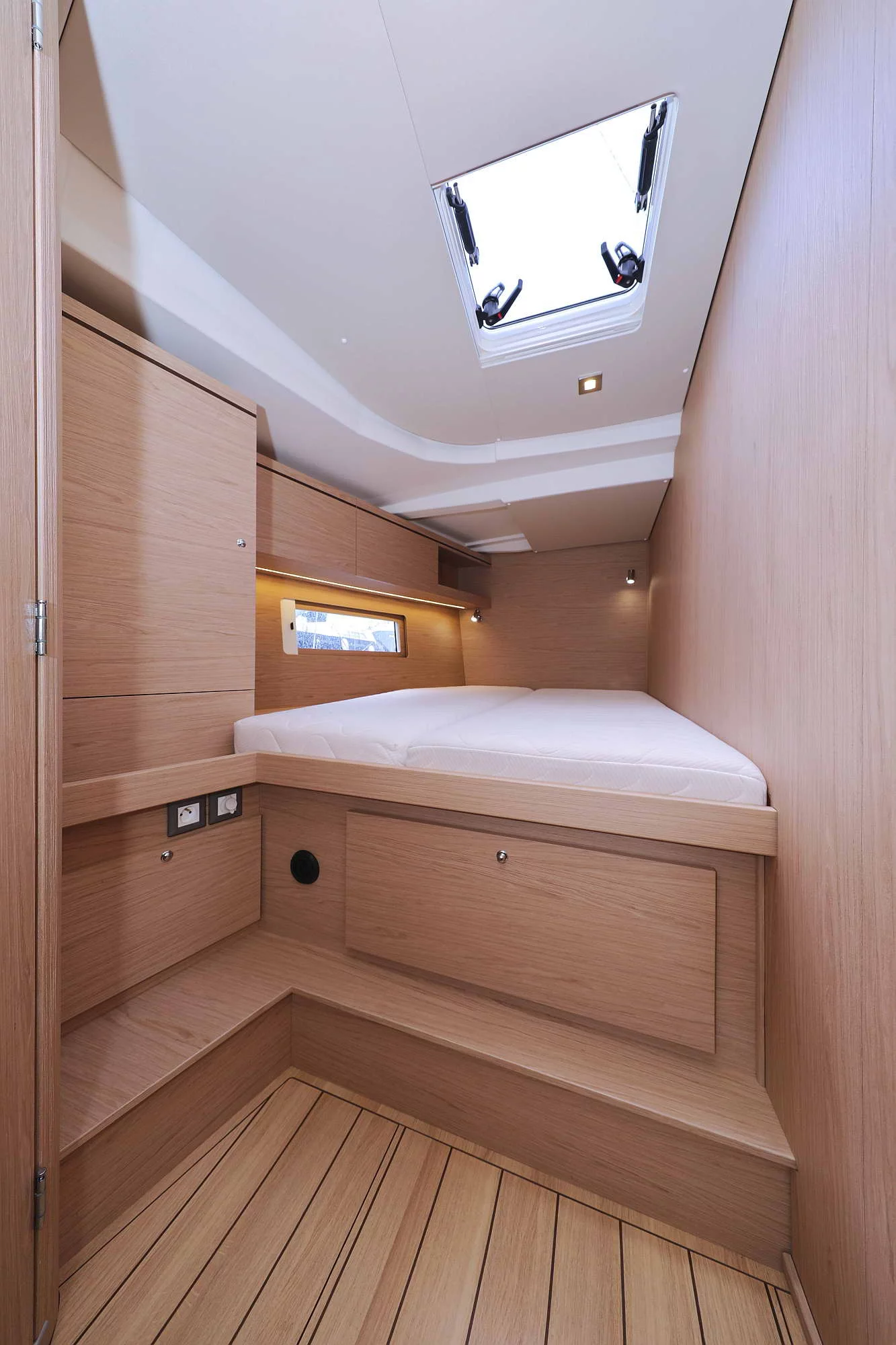 Oceanis 51.1 - 5 + 1 cab. (ECONOMY)  - 20