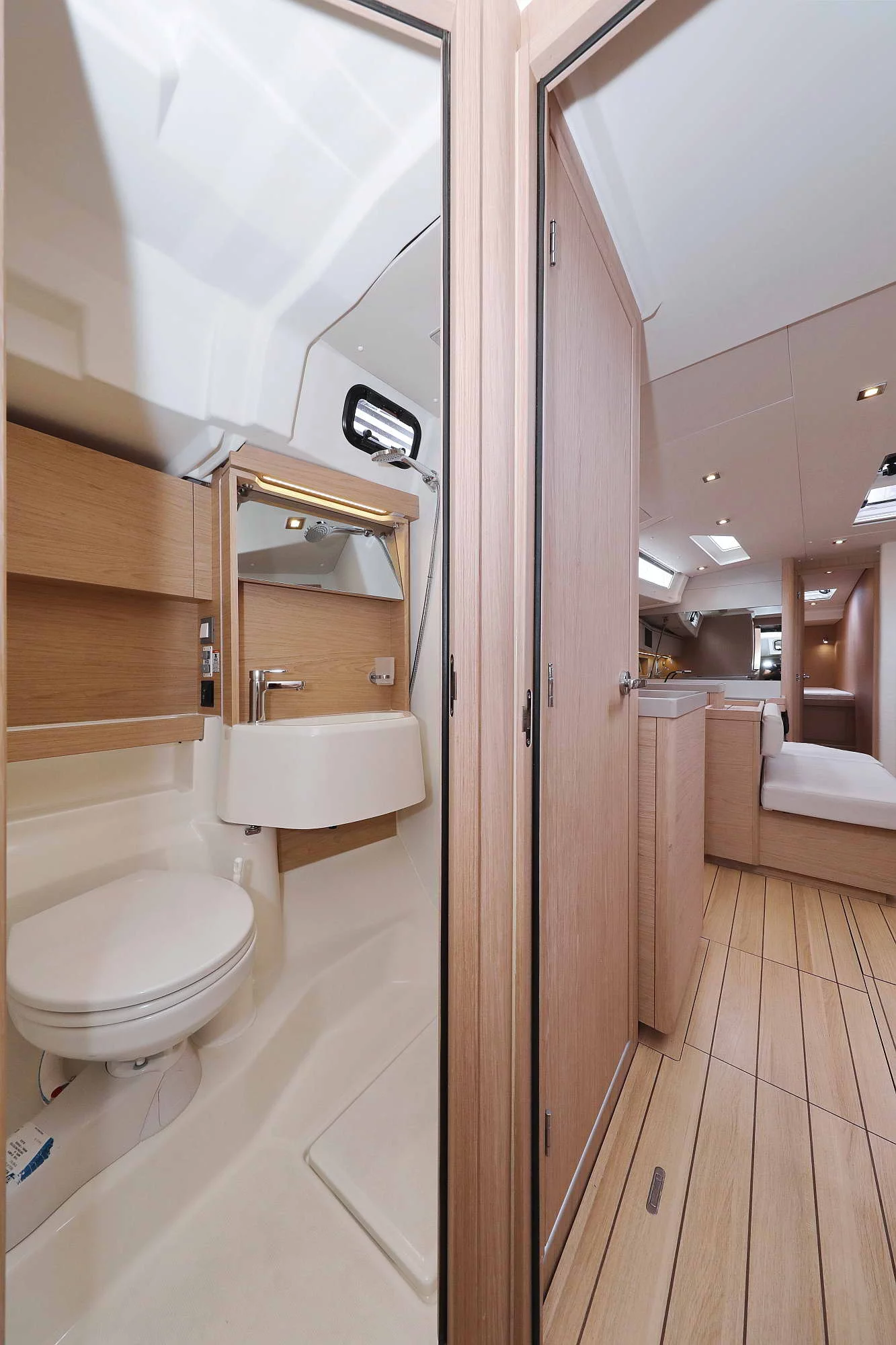 Oceanis 51.1 - 5 + 1 cab. (ECONOMY)  - 23