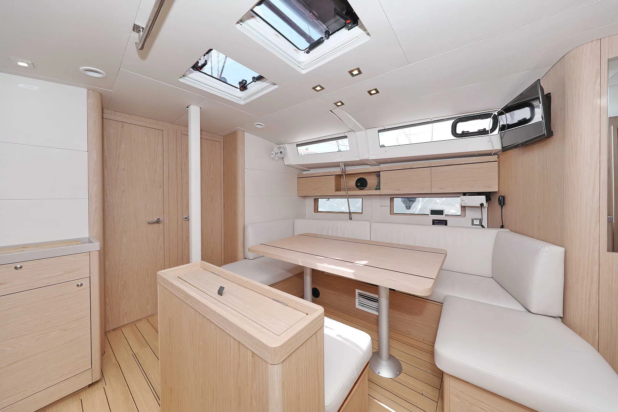 Oceanis 46.1 (ECONOMY)  - 11