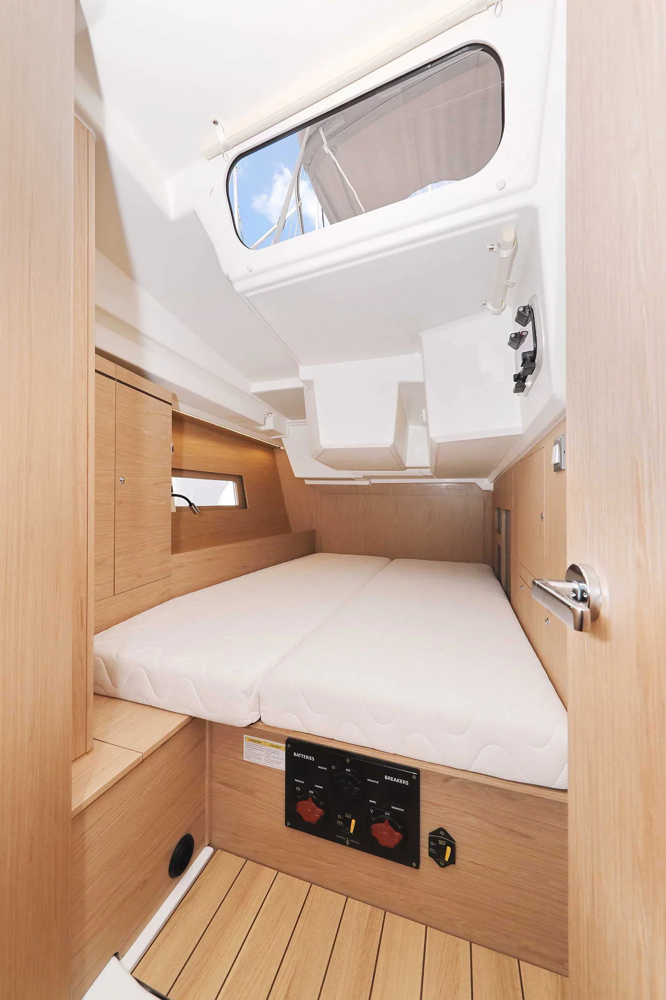 Oceanis 46.1 (ECONOMY)  - 15