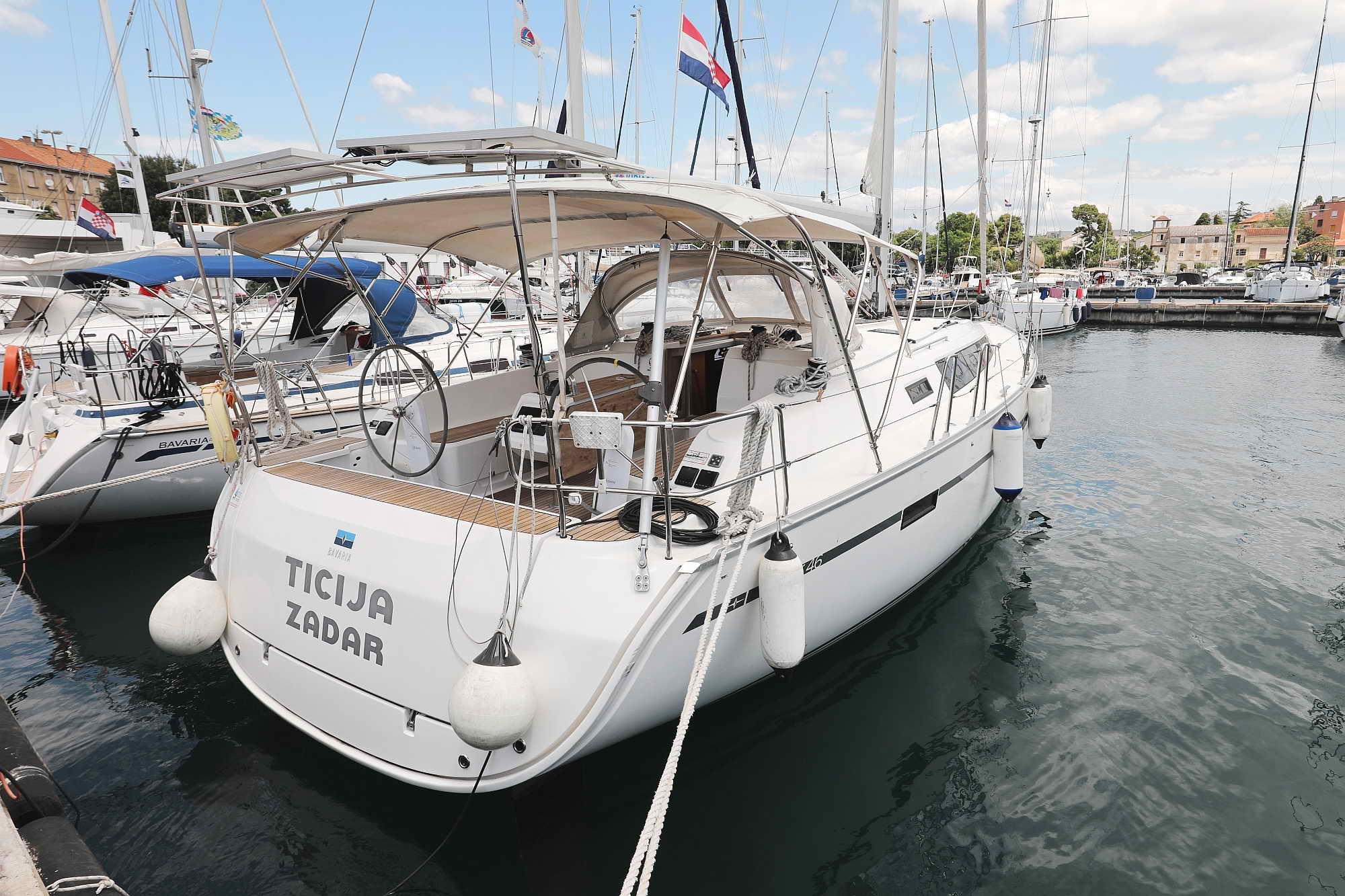 Photo #3 - Bavaria Cruiser 46 - 4 cab. (ECONOMY) en Zadar - 34935