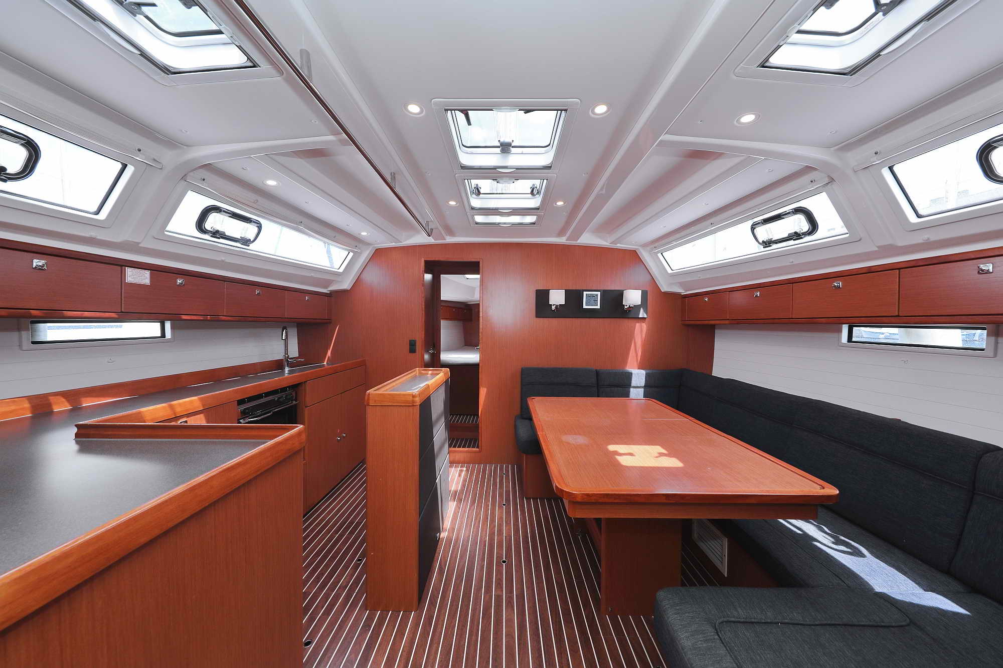 Photo #9 - Bavaria Cruiser 46 - 4 cab. (ECONOMY) en Zadar - 34935