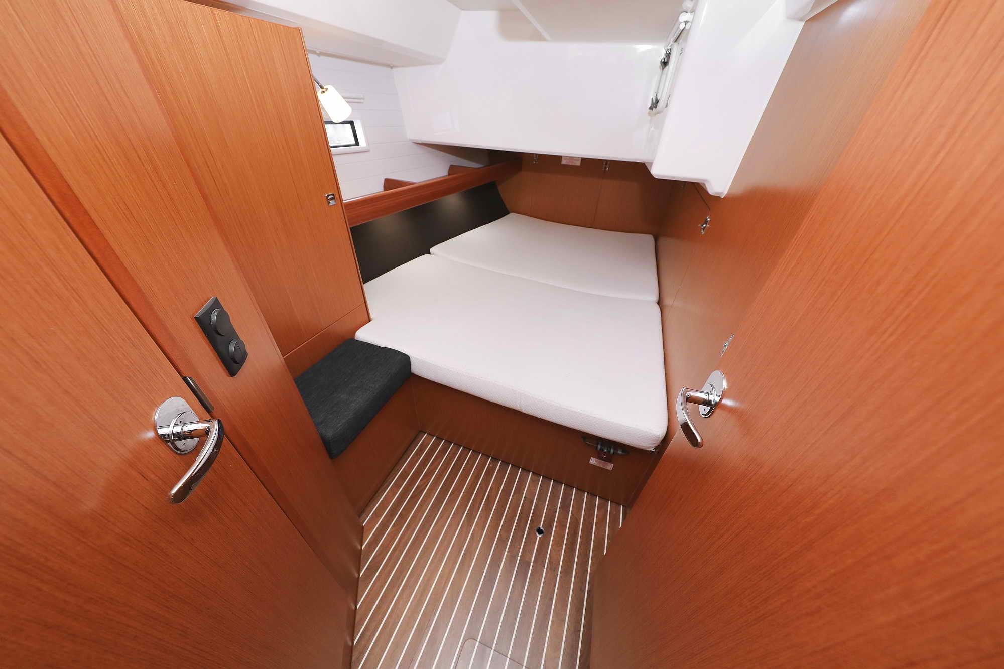 Photo #18 - Bavaria Cruiser 46 - 4 cab. (ECONOMY) en Zadar - 34935