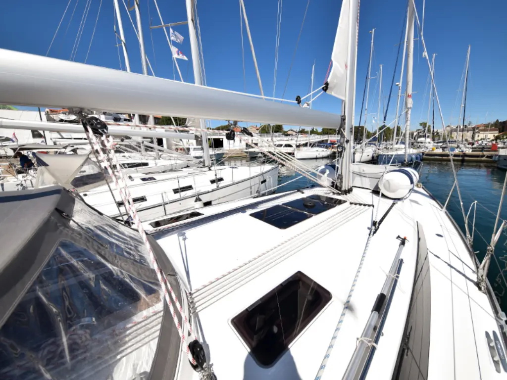 Photo #9 - Bavaria Cruiser 41 - 3 cab. (CLASS) in Zadar - 34937