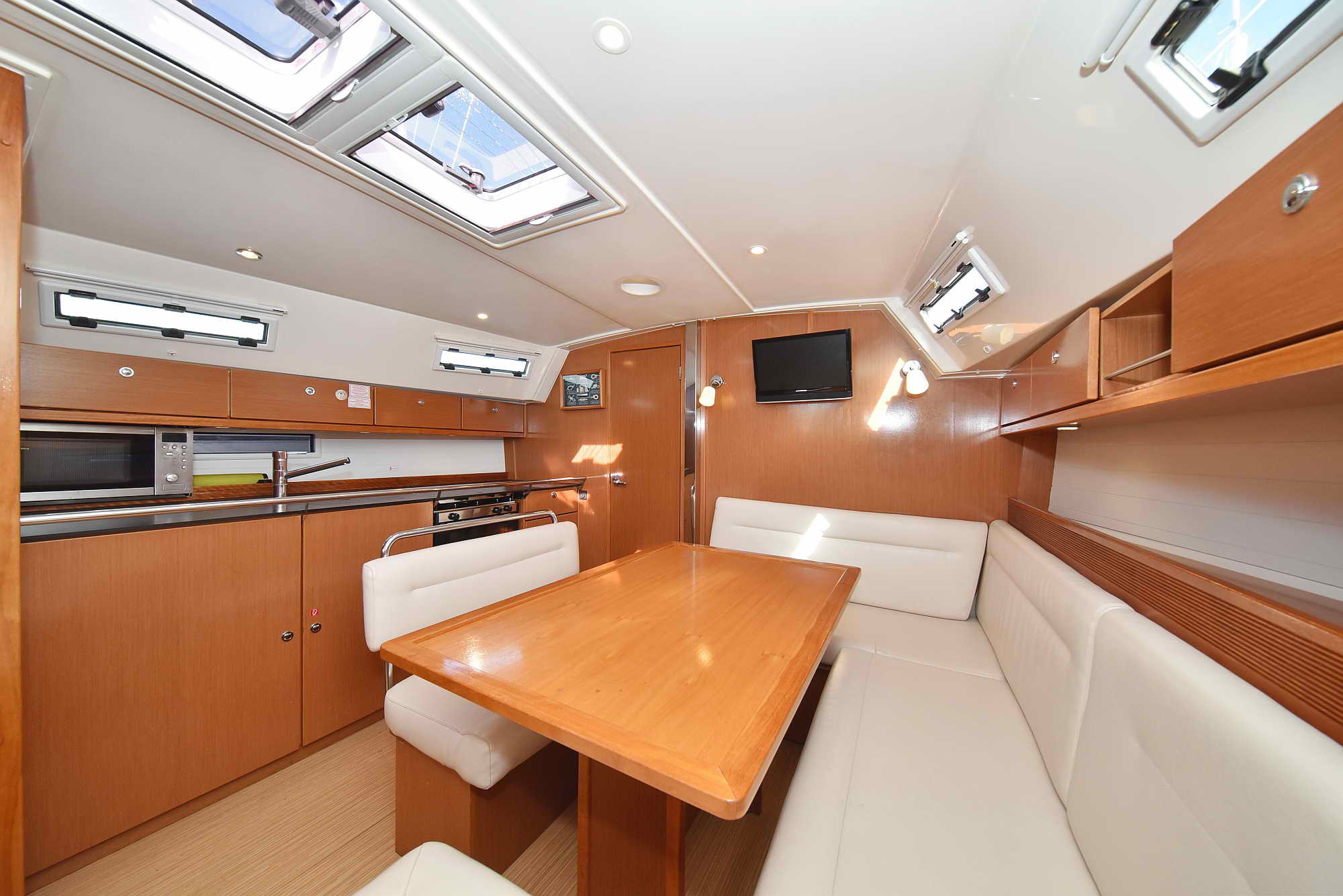 Photo #12 - Bavaria Cruiser 40 (ECONOMY) en Zadar - 34938