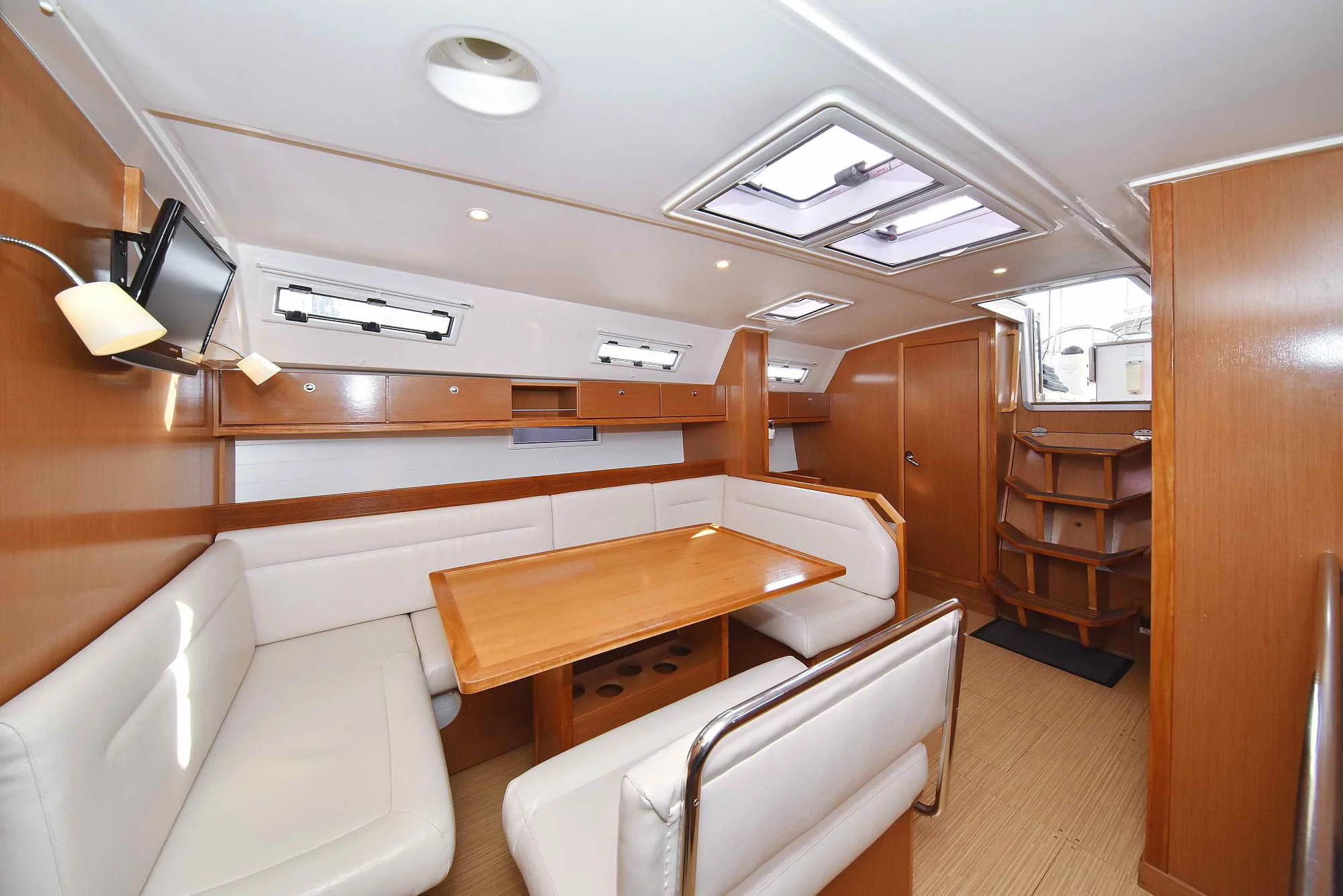 Bavaria Cruiser 40 (ECONOMY)  - 12