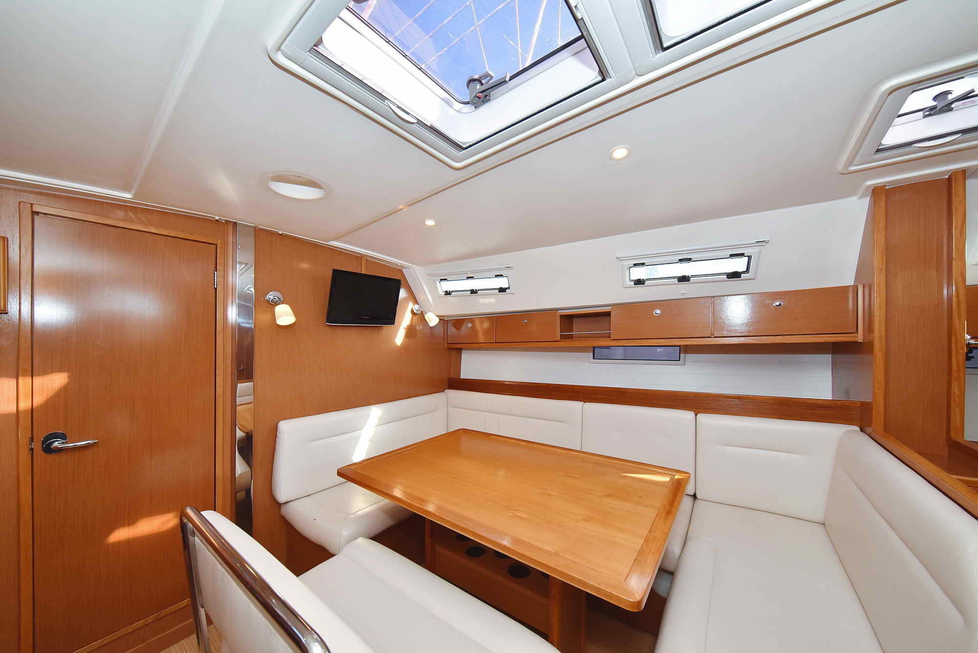 Photo #15 - Bavaria Cruiser 40 (ECONOMY) en Zadar - 34938