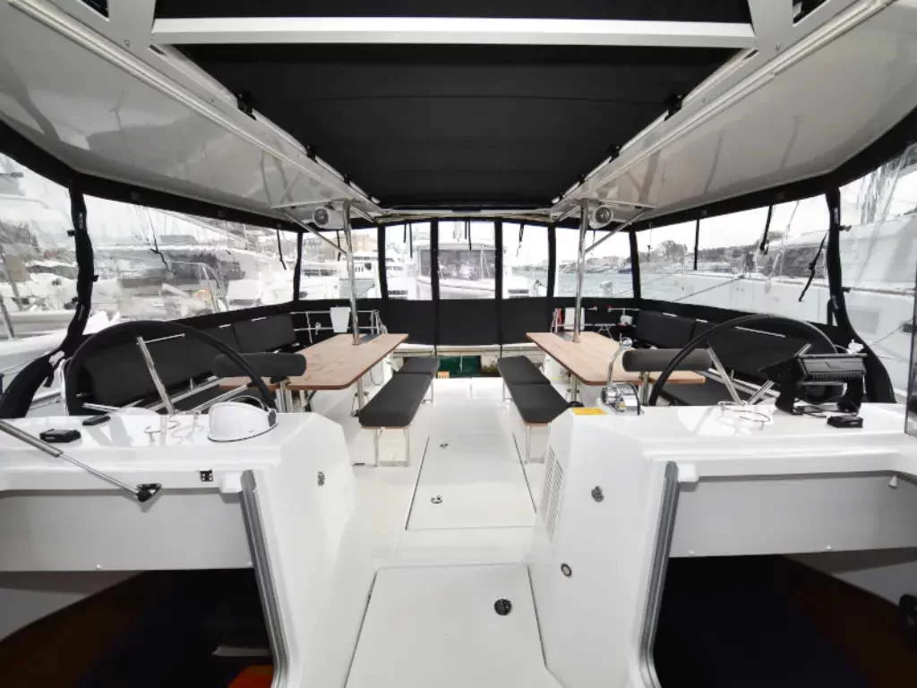 Sun Loft 47 - 6 + 1 cab. (CLASS)  - 13