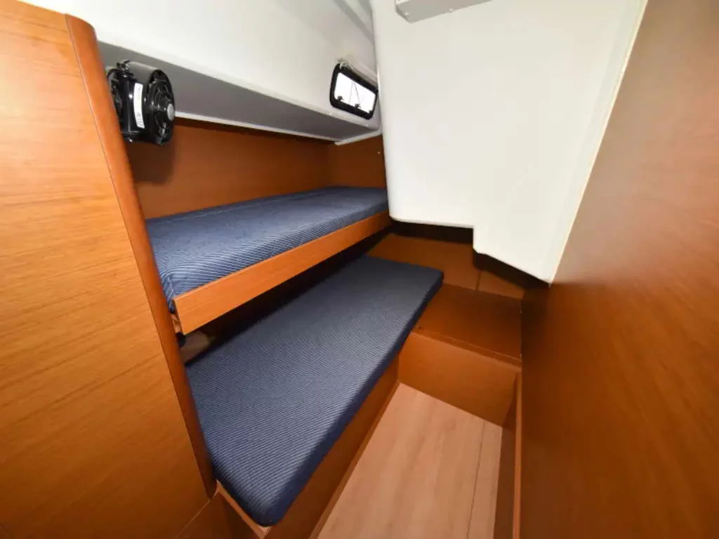 Sun Loft 47 - 6 + 1 cab. (CLASS)  - 21