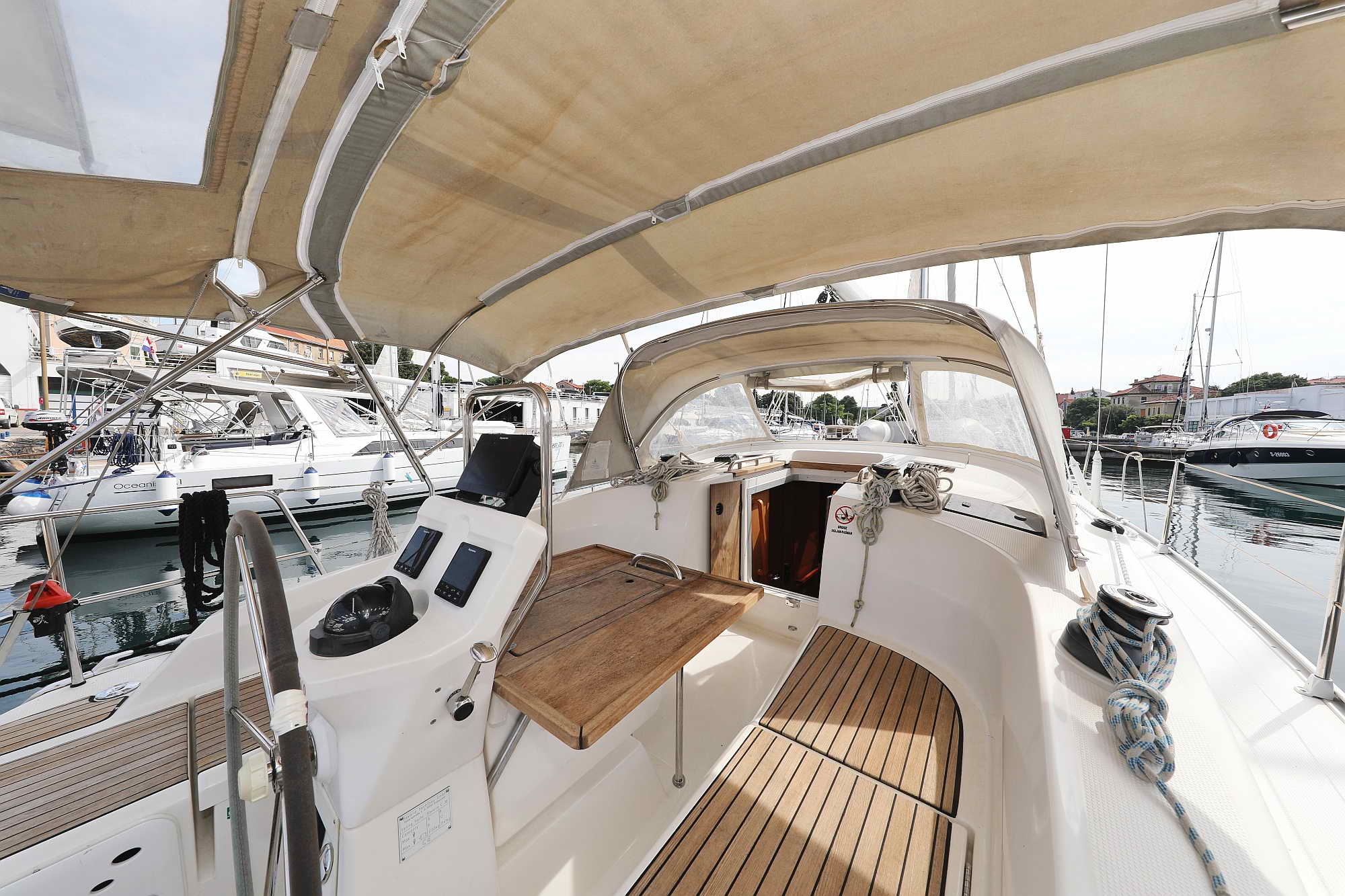 Photo #6 - Bavaria Cruiser 36 (ECONOMY) in Zadar - 34946