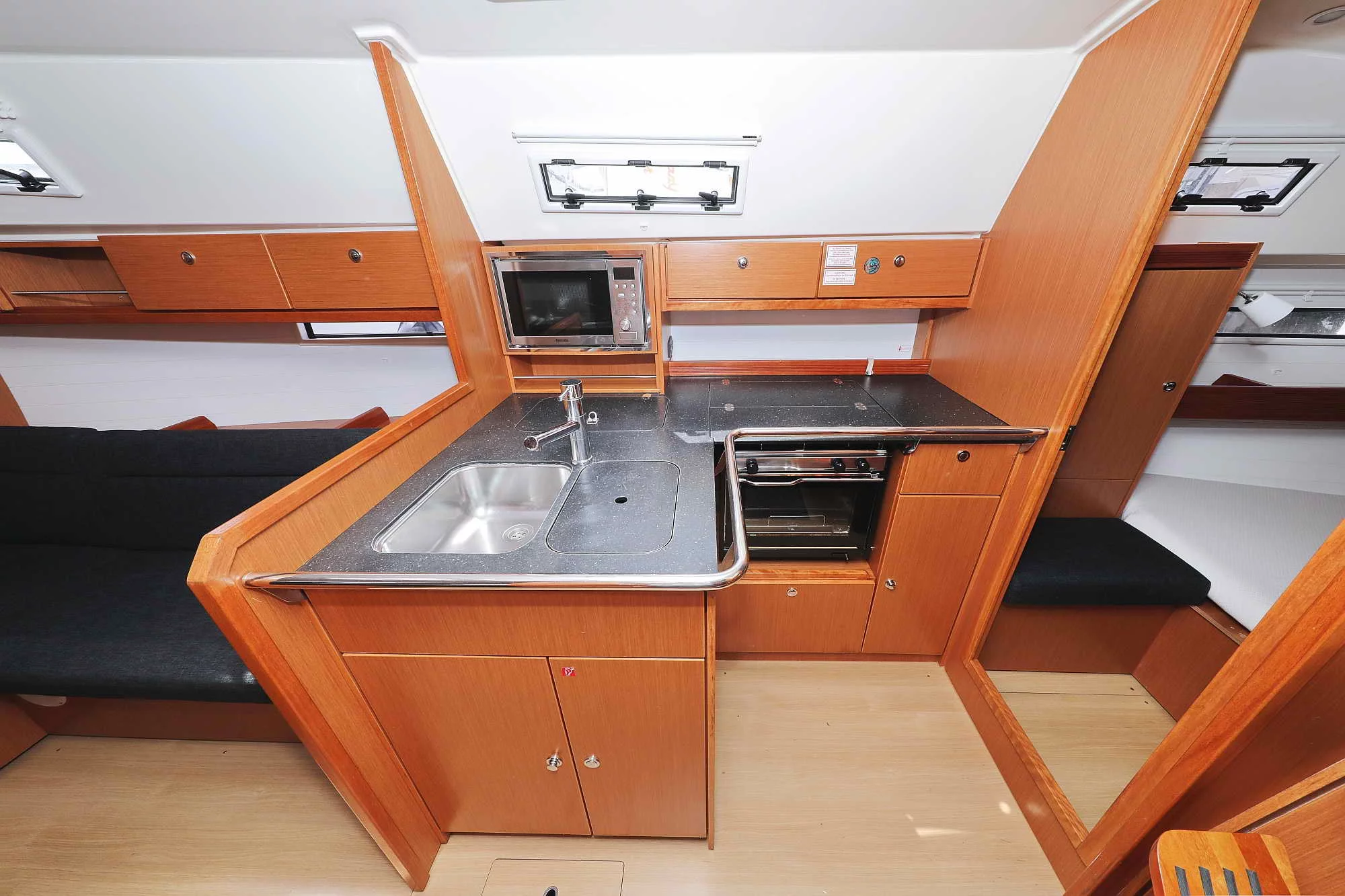 Bavaria Cruiser 36 (ECONOMY)  - 15