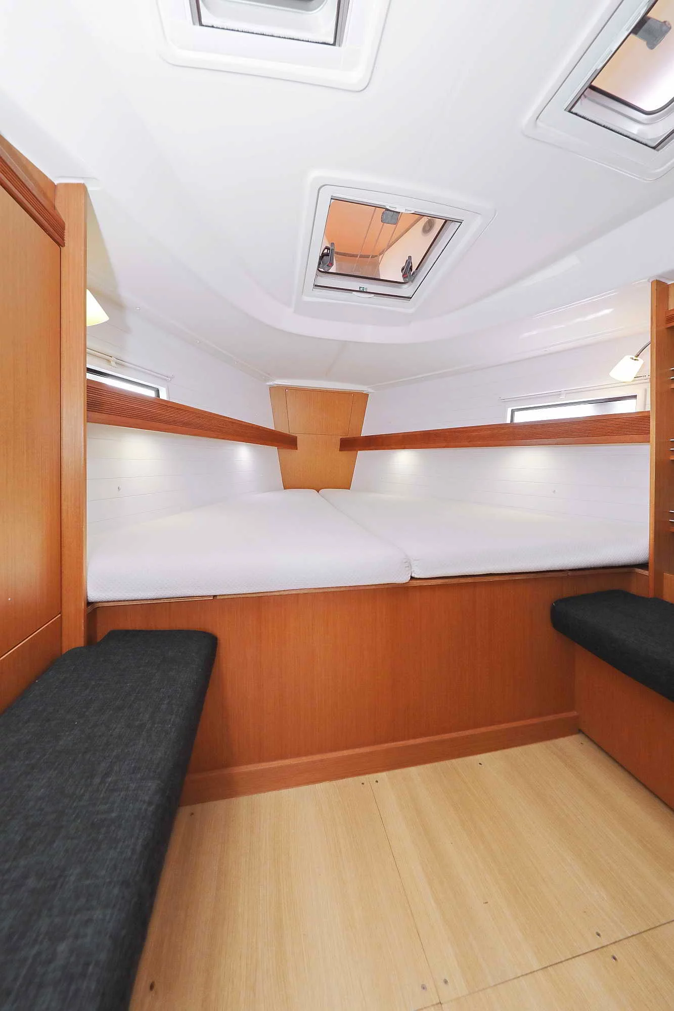 Bavaria Cruiser 36 (ECONOMY)  - 19
