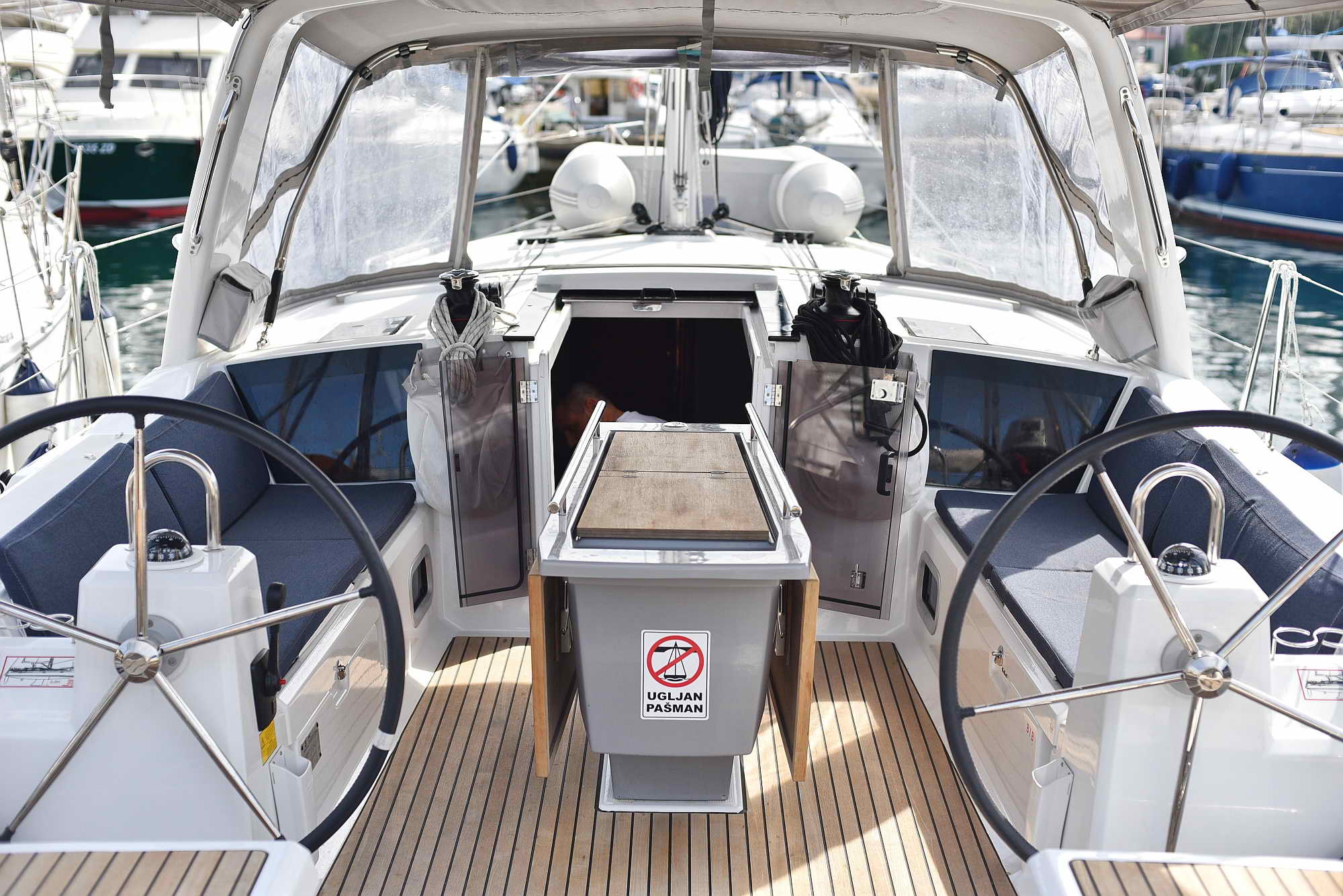 Photo #4 - Oceanis 41.1 (ECONOMY) in Zara - 34950