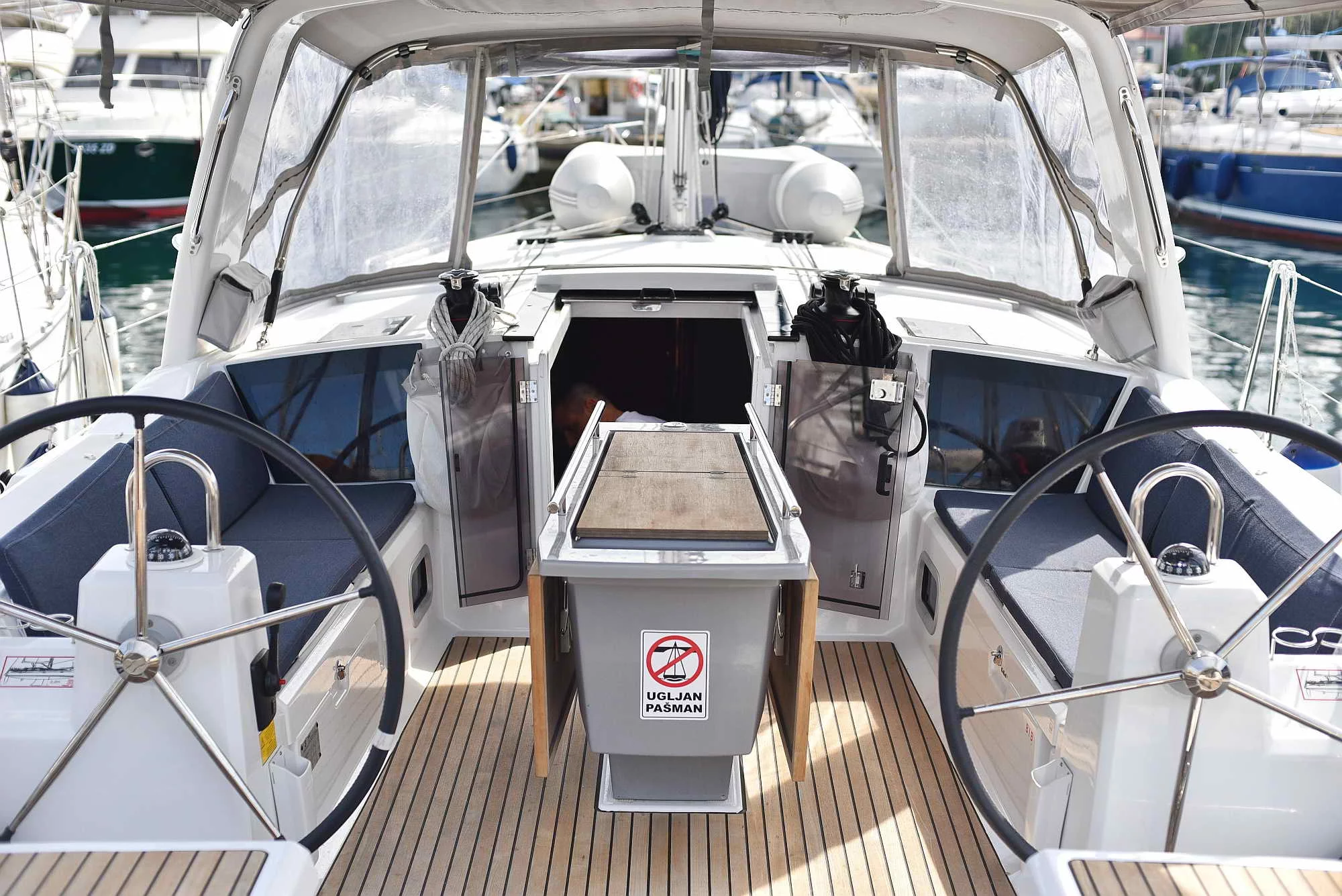 Oceanis 41.1 (ECONOMY)  - 3