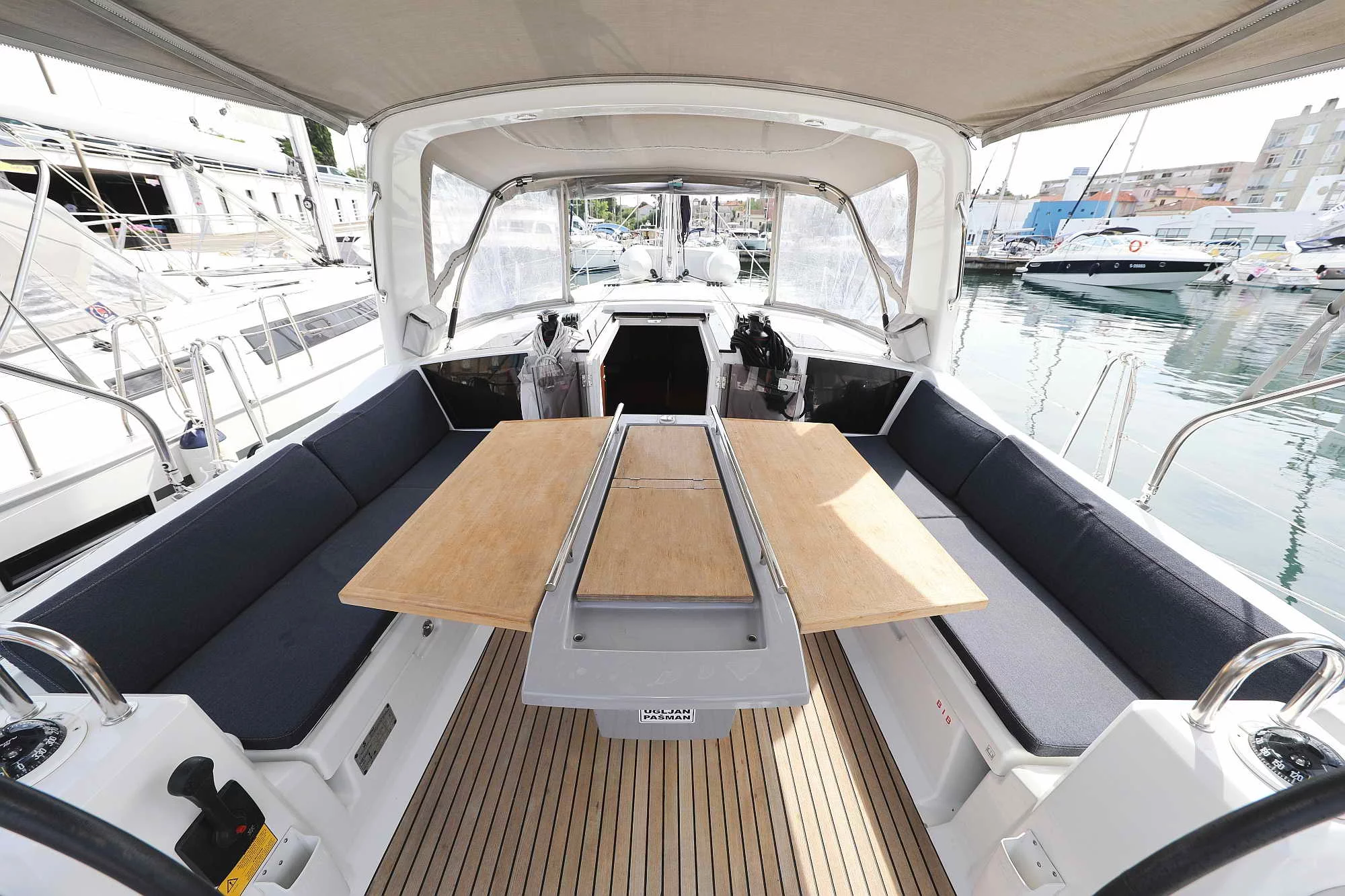 Oceanis 41.1 (ECONOMY)  - 4