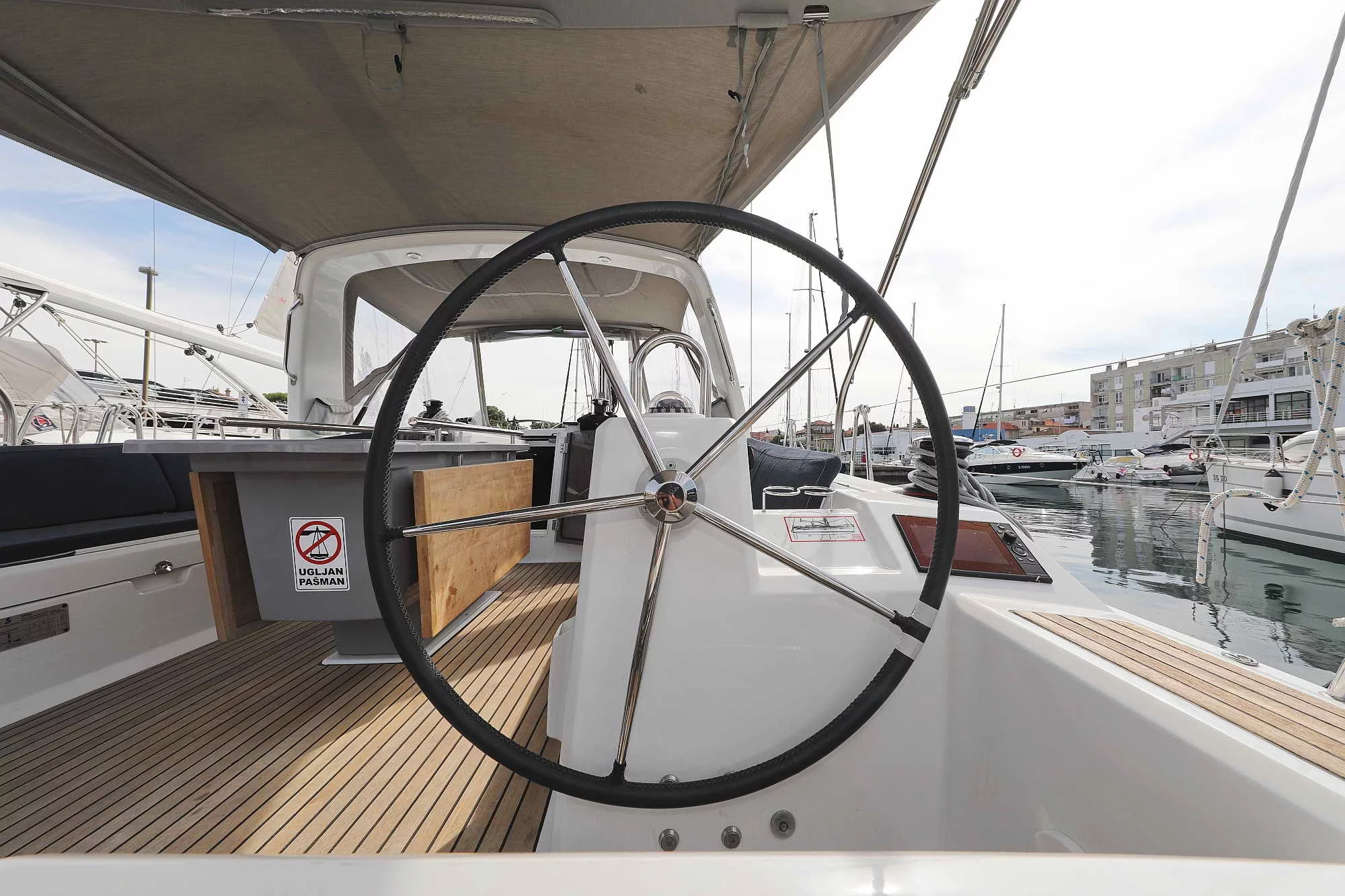 Oceanis 41.1 (ECONOMY)  - 7