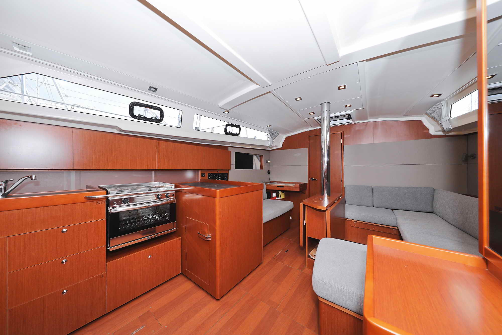 Photo #13 - Oceanis 41.1 (ECONOMY) in Zara - 34950