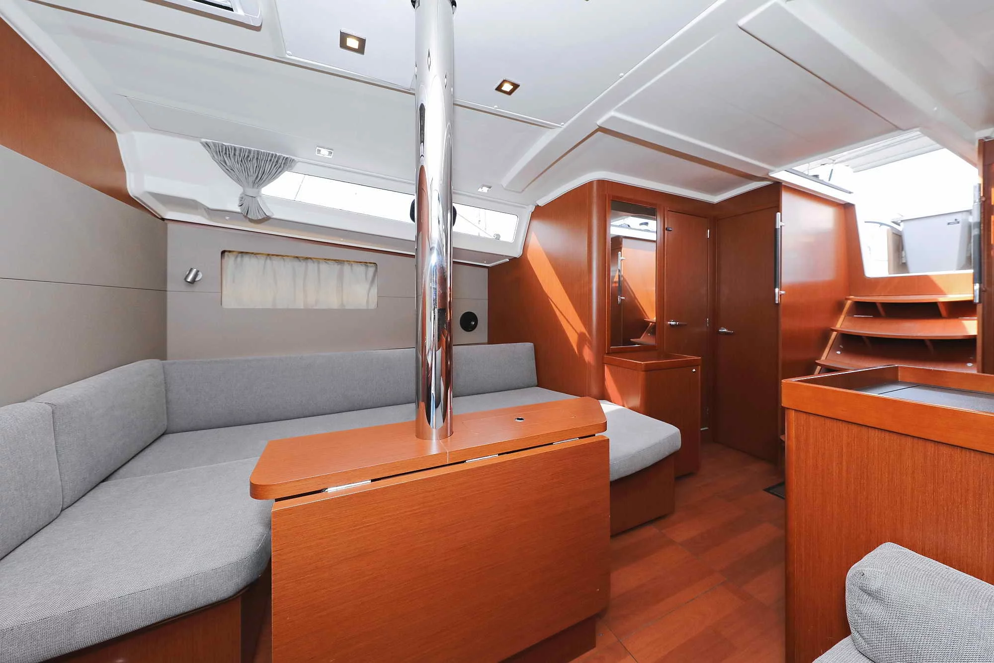 Oceanis 41.1 (ECONOMY)  - 13